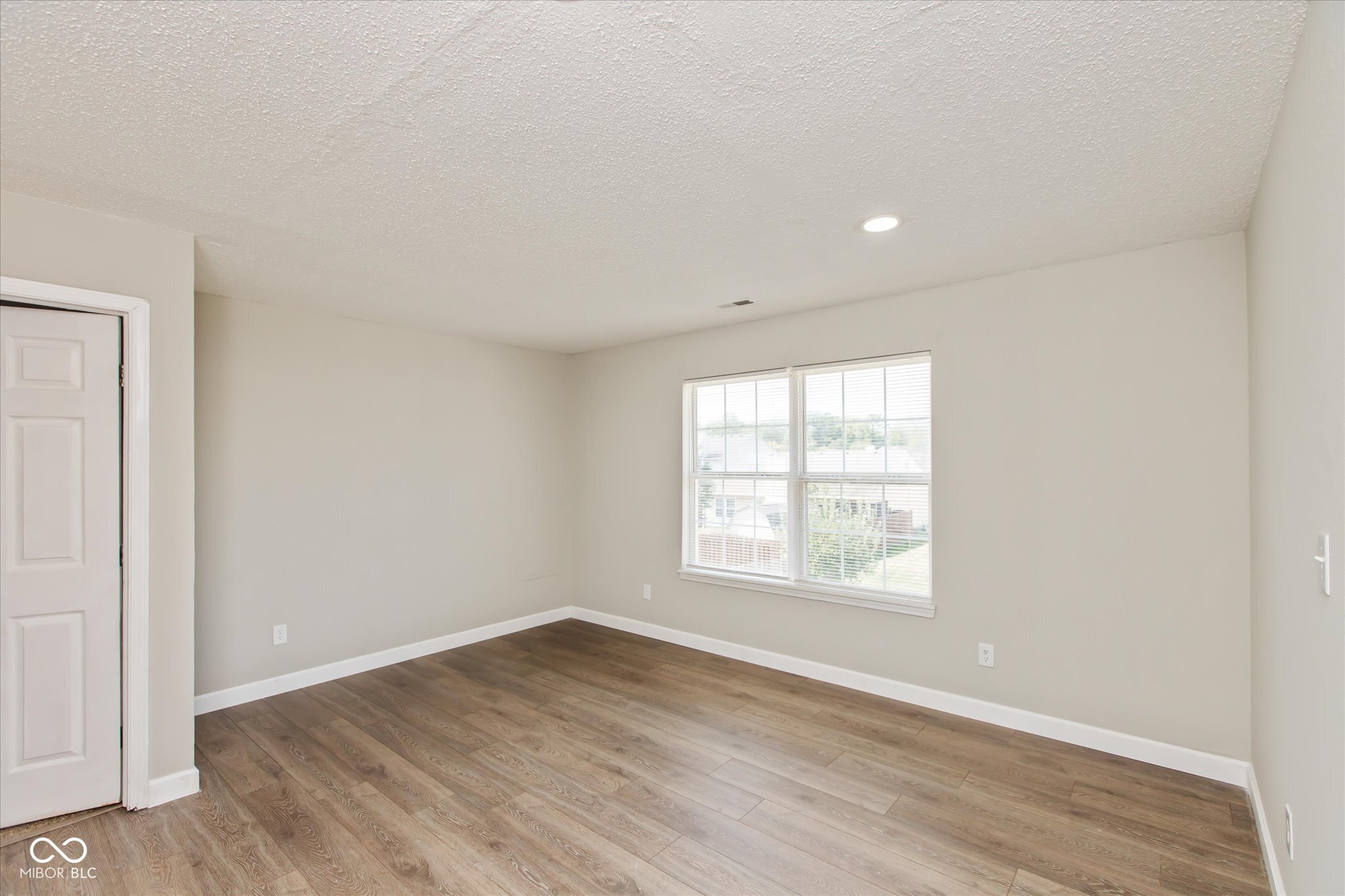 5236 Alameda Road Indianapolis, IN 46228 - Photo 8 of 17 Gallery Image 8