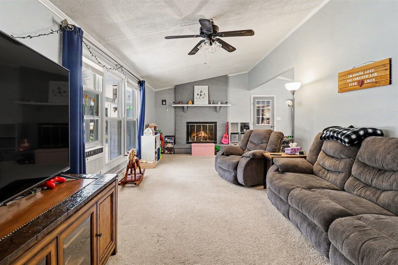 2218 Maple Road Manistee, MI 49660 - Photo 5 of 15 Gallery Image 5