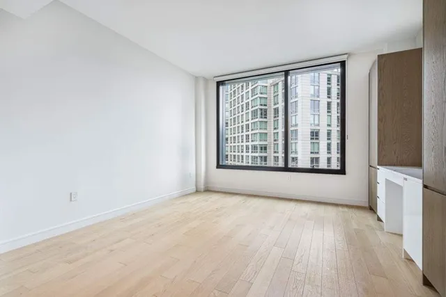 $610,000 | 45-30 Pearson Street, Unit 6F | Long Island City