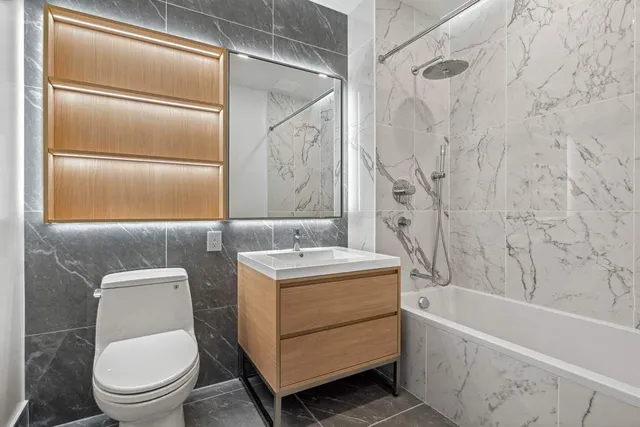 $610,000 | 45-30 Pearson Street, Unit 6F | Long Island City