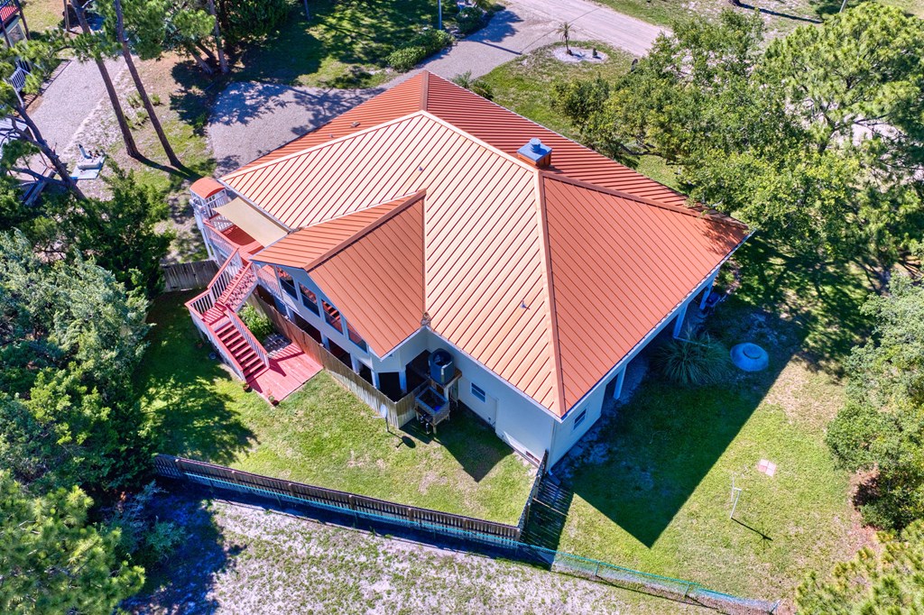 332 Cook Street St. George Island, FL 32328 - Photo 5 of 86