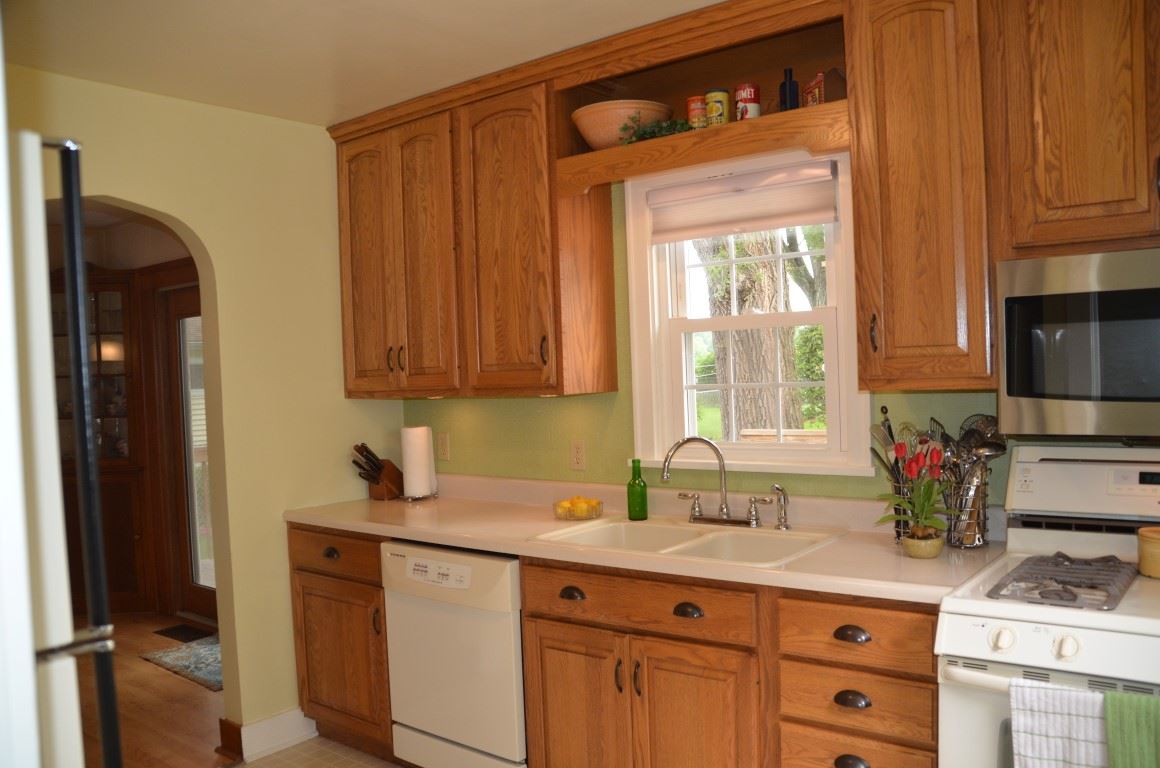 209 North Street Washington, IL 61571 - Photo 9 of 23 Gallery Image 9