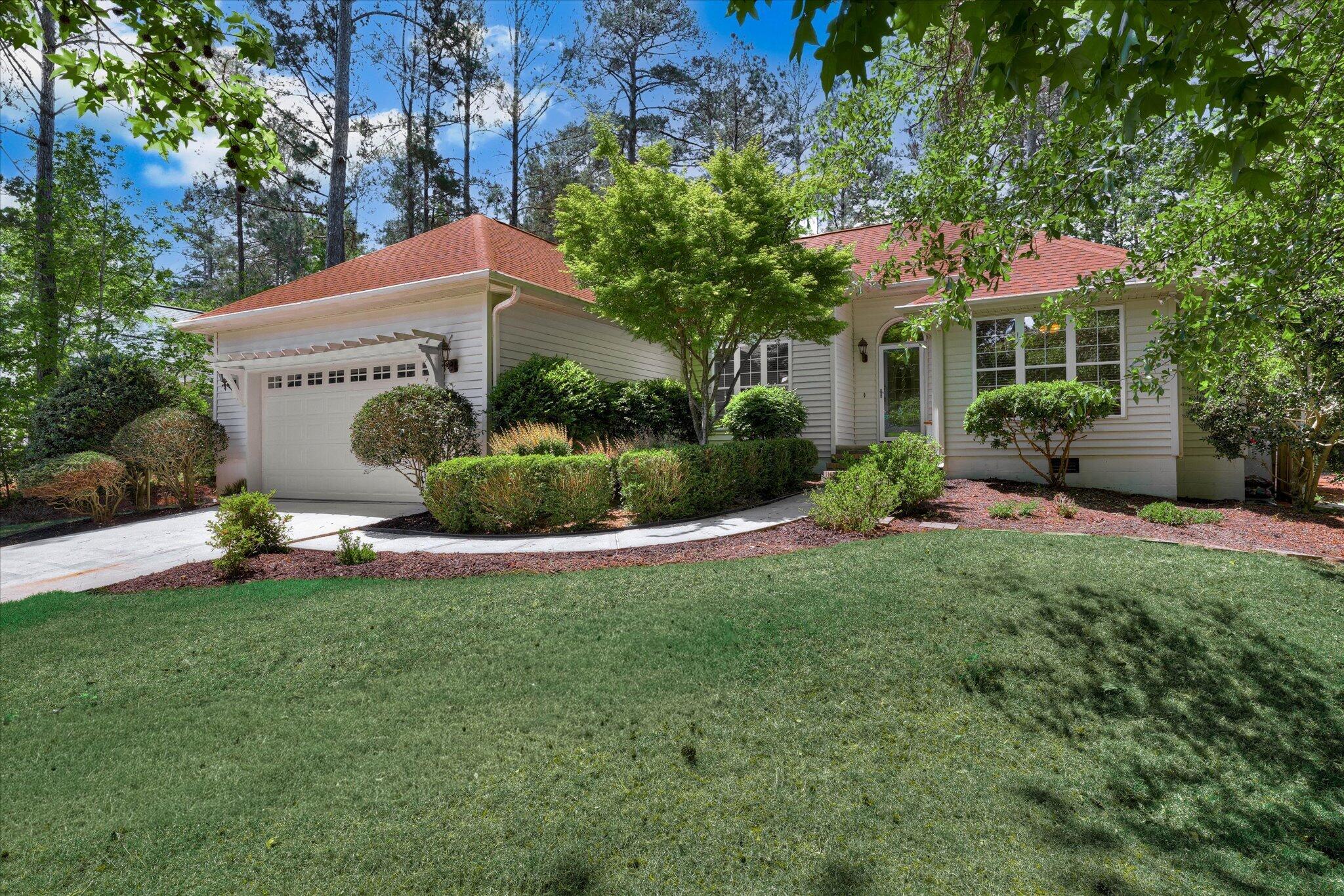 109 Hickory Point McCormick, SC 29835 - Photo 4 of 54 04-104 H