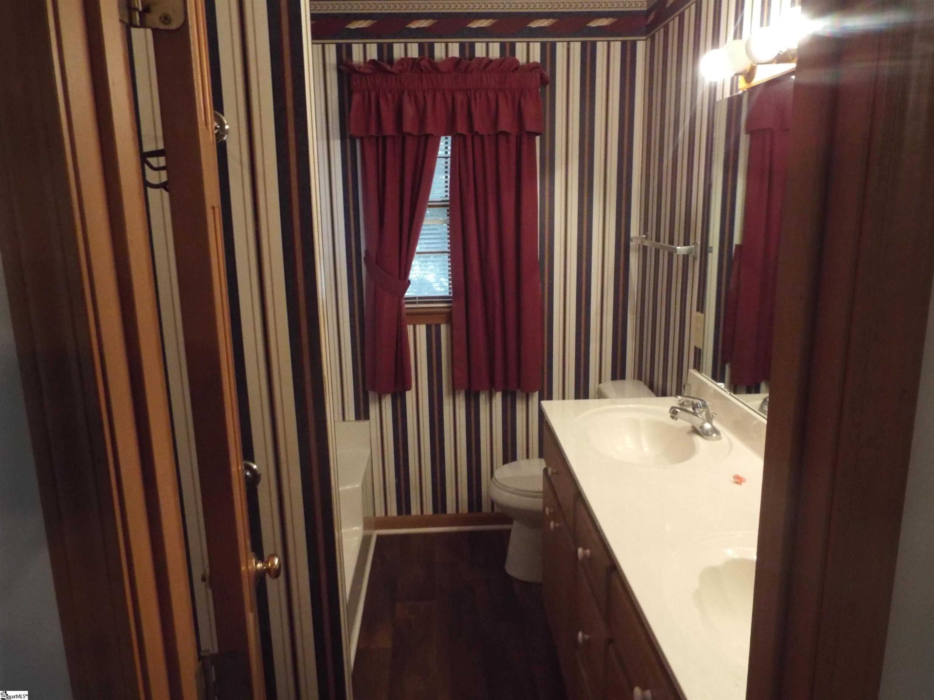 100 Flagstar Court Fountain Inn, SC 29644 - Photo 11 of 12 Gallery Image 11