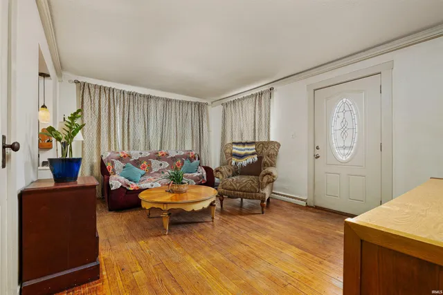 $189,000 | 3902 Grayston Avenue, Fort Wayne, IN 46806