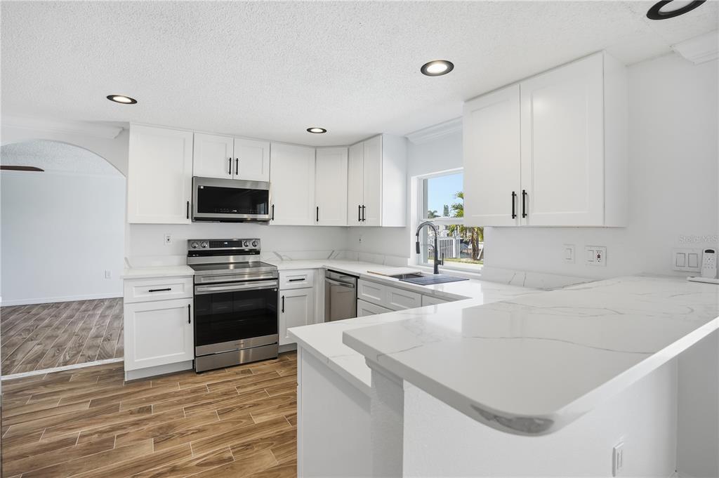 9837 Island Harbor Drive Port Richey, FL 34668 - Photo 12 of 56