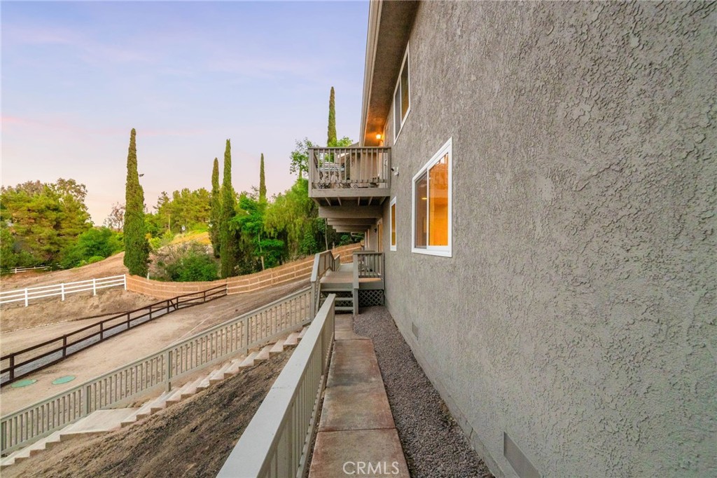 40337 Carmelita Circle Temecula, CA 92591 - Photo 49 of 65 a balcony with view of outdoor space
