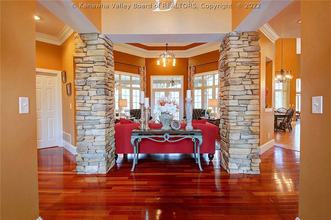 301 Crimson Pointe Drive Winfield, WV 25213 - Photo 4 of 30 Gallery Image 4