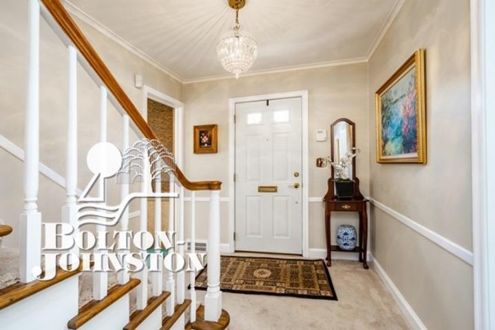 176 Fisher Road Grosse Pointe, MI 48230 - Photo 15 of 37 Center Hallway
