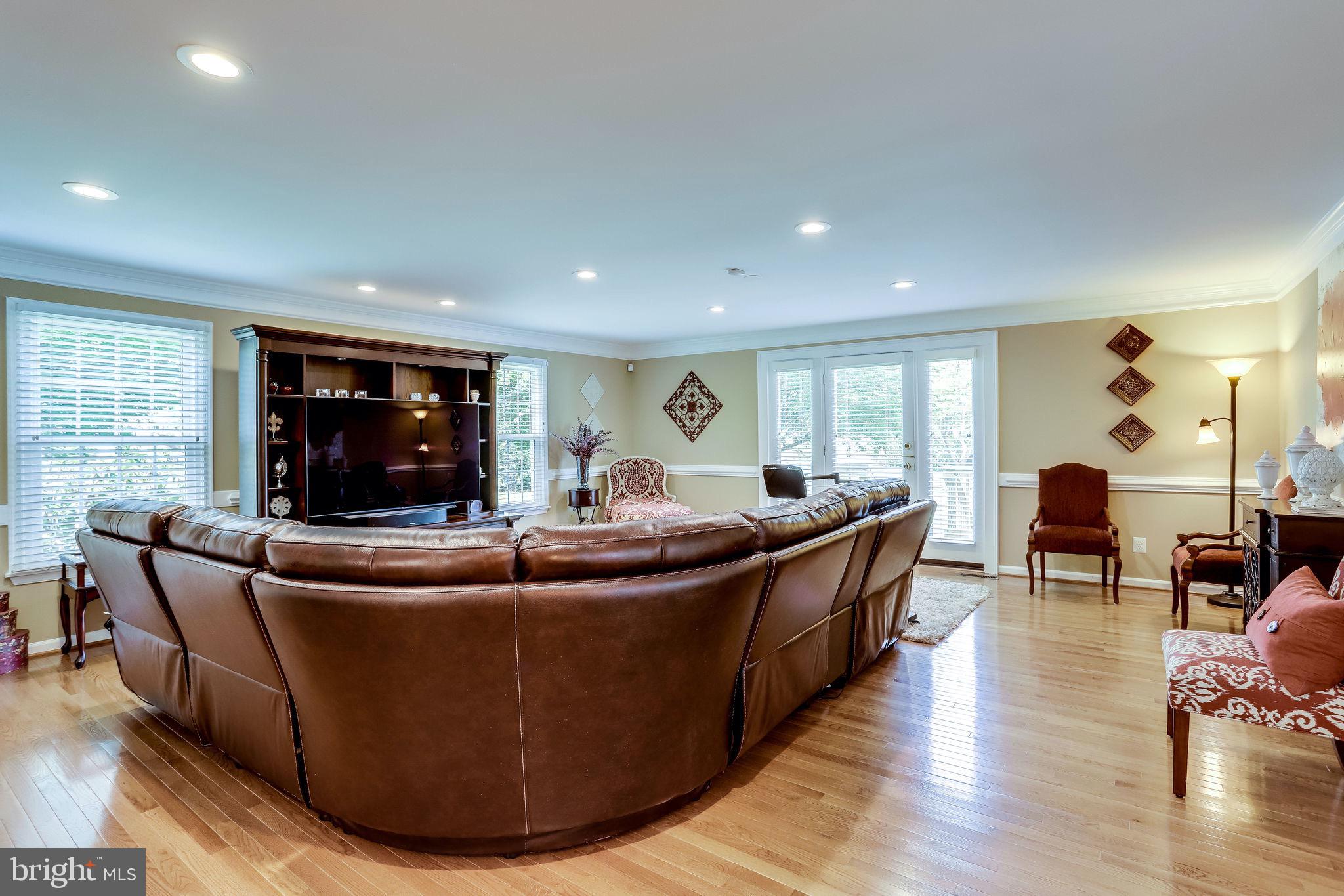 104 Peyton Road Sterling, VA 20165 - Photo 25 of 65 Gallery Image 25