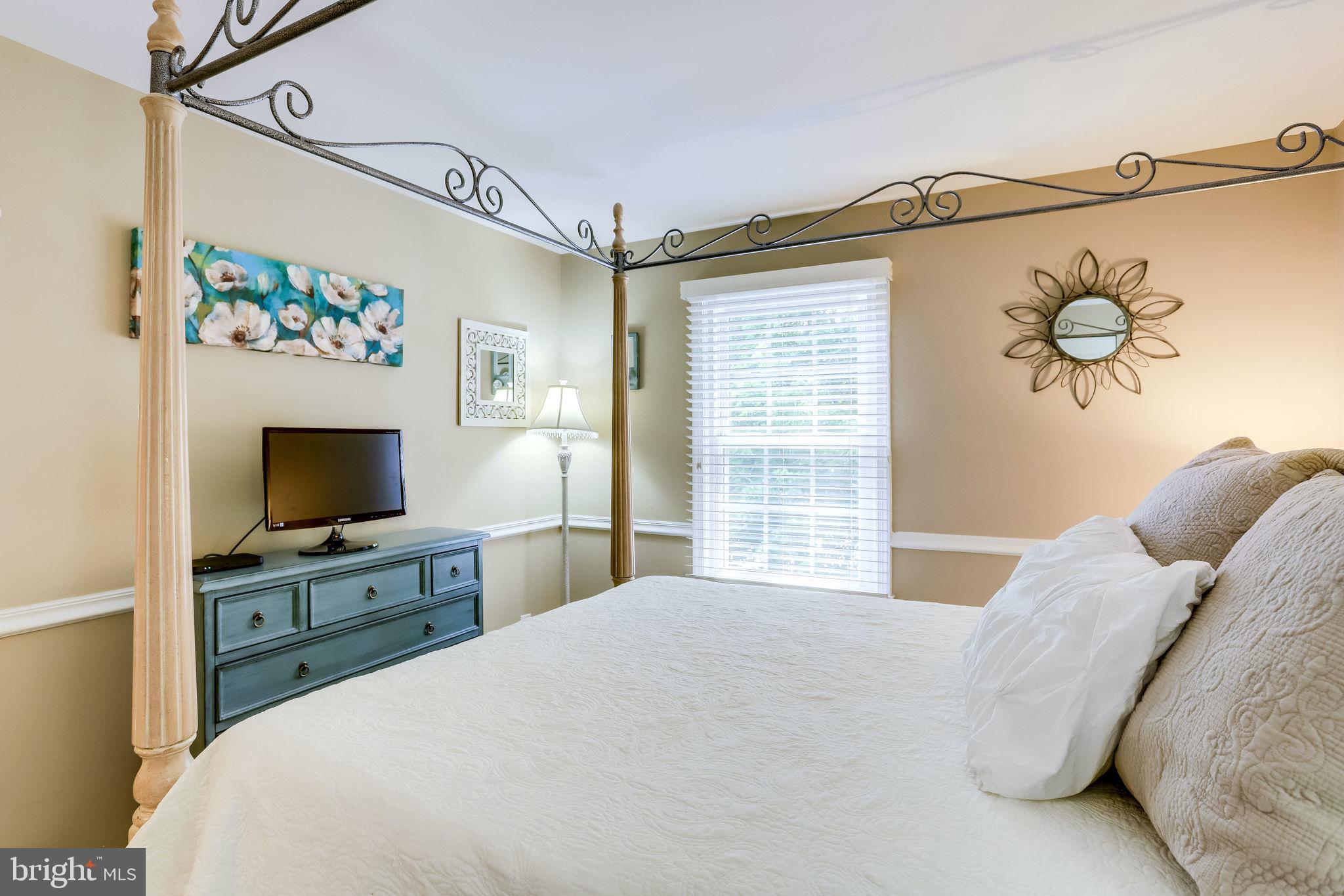 104 Peyton Road Sterling, VA 20165 - Photo 40 of 65 Gallery Image 40