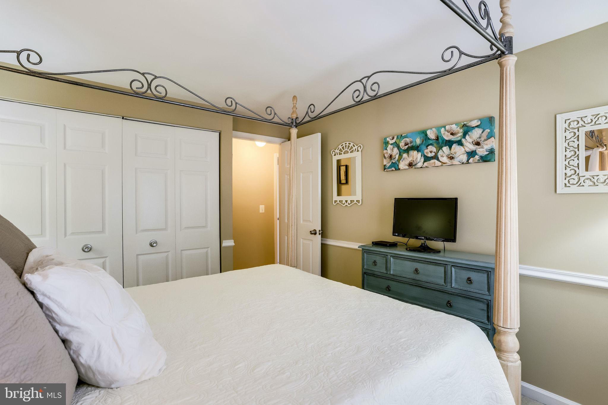 104 Peyton Road Sterling, VA 20165 - Photo 41 of 65 Gallery Image 41