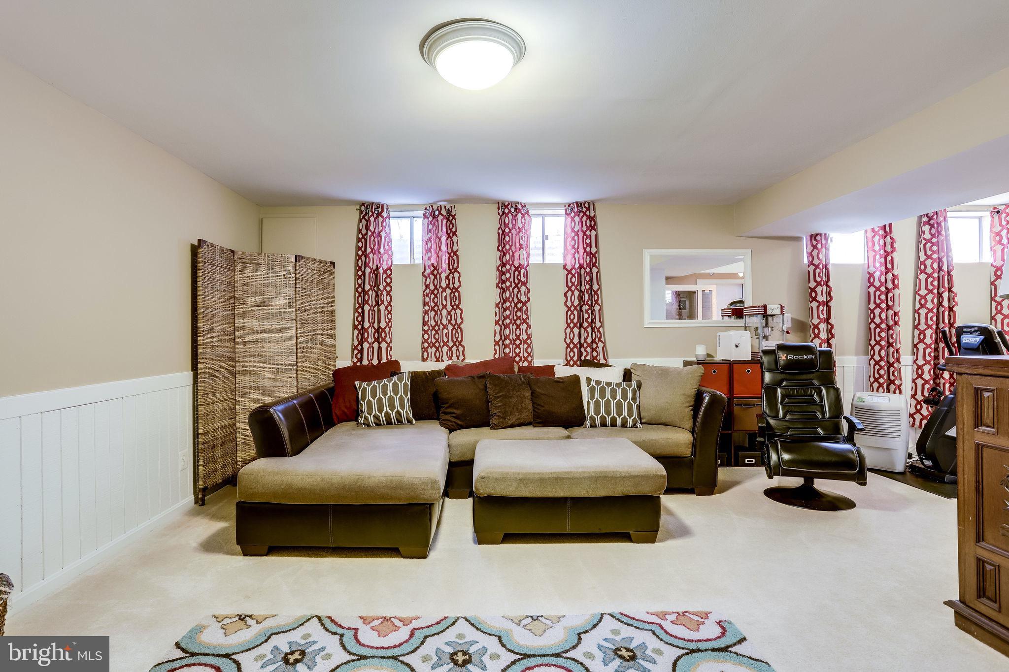 104 Peyton Road Sterling, VA 20165 - Photo 47 of 65 Gallery Image 47