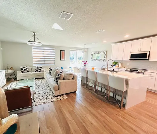 $2,800 | 17301 Back Bay Court, Clermont, FL 34714