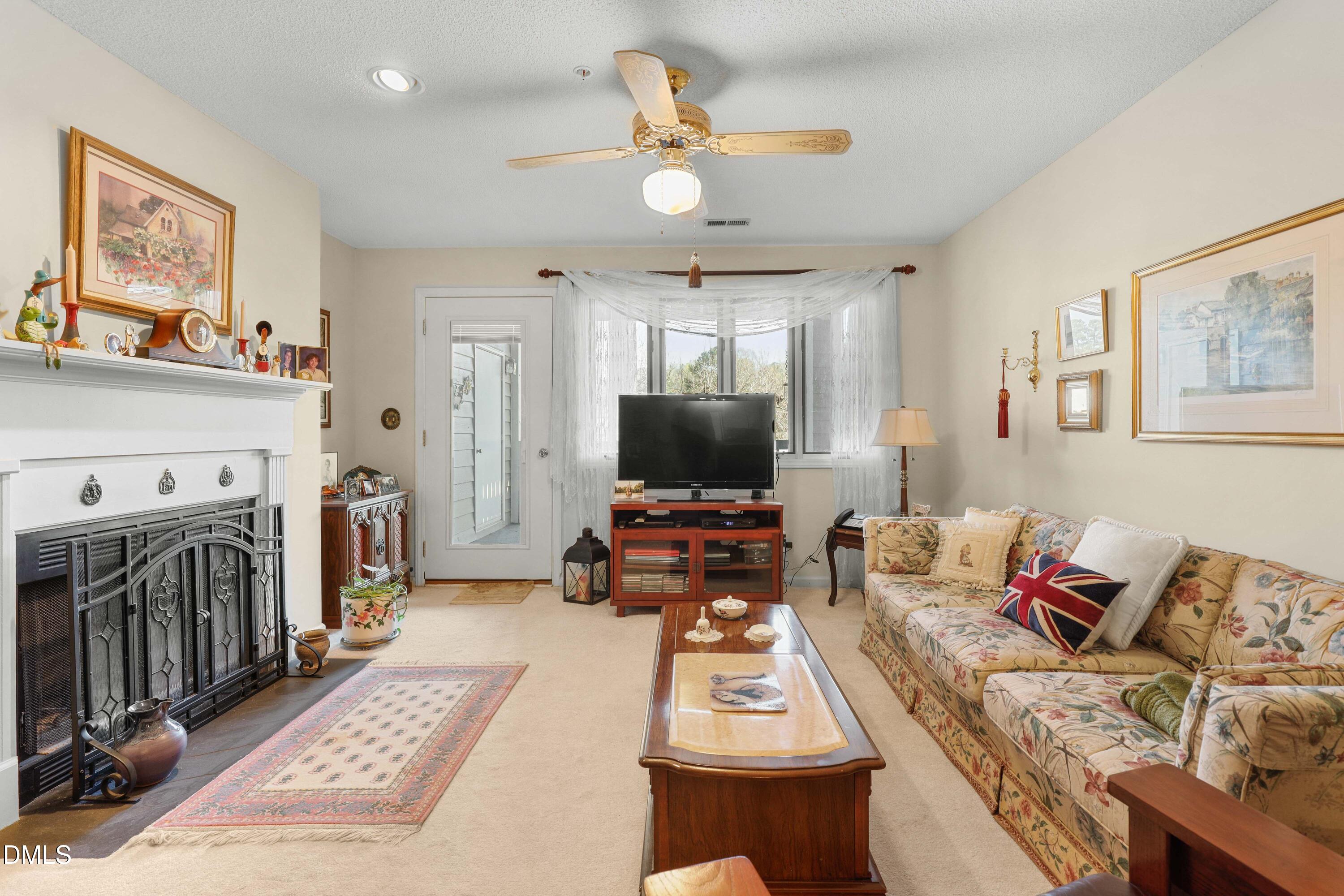 710 Springfork Drive Cary, NC 27513 - Photo 9 of 28