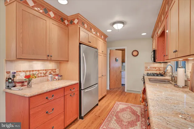 $379,900 | 2295 Albern Boulevard, Lancaster, PA 17601