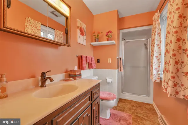 $379,900 | 2295 Albern Boulevard, Lancaster, PA 17601