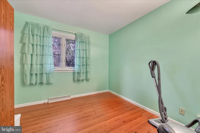 $379,900 | 2295 Albern Boulevard, Lancaster, PA 17601