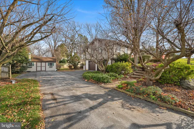 $379,900 | 2295 Albern Boulevard, Lancaster, PA 17601