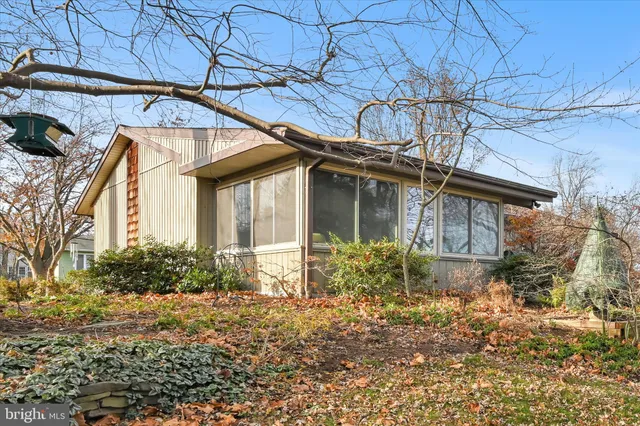 $379,900 | 2295 Albern Boulevard, Lancaster, PA 17601