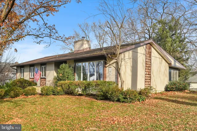 $379,900 | 2295 Albern Boulevard, Lancaster, PA 17601