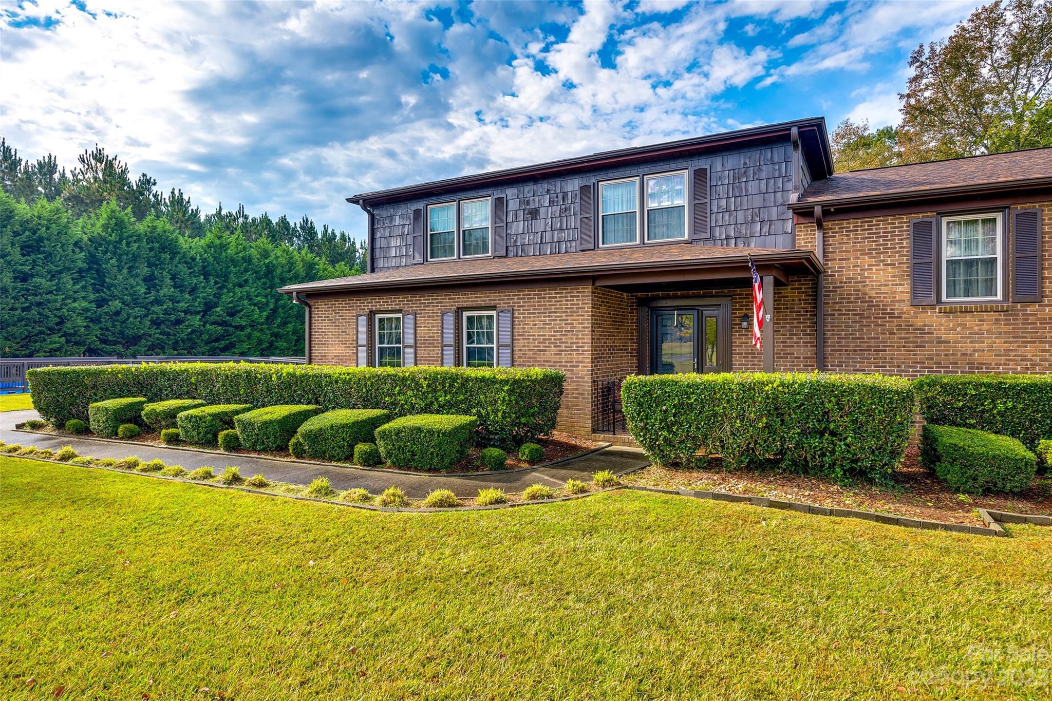 971 Tirzah Road York, SC 29745 - Photo 2 of 38 Gallery Image 2