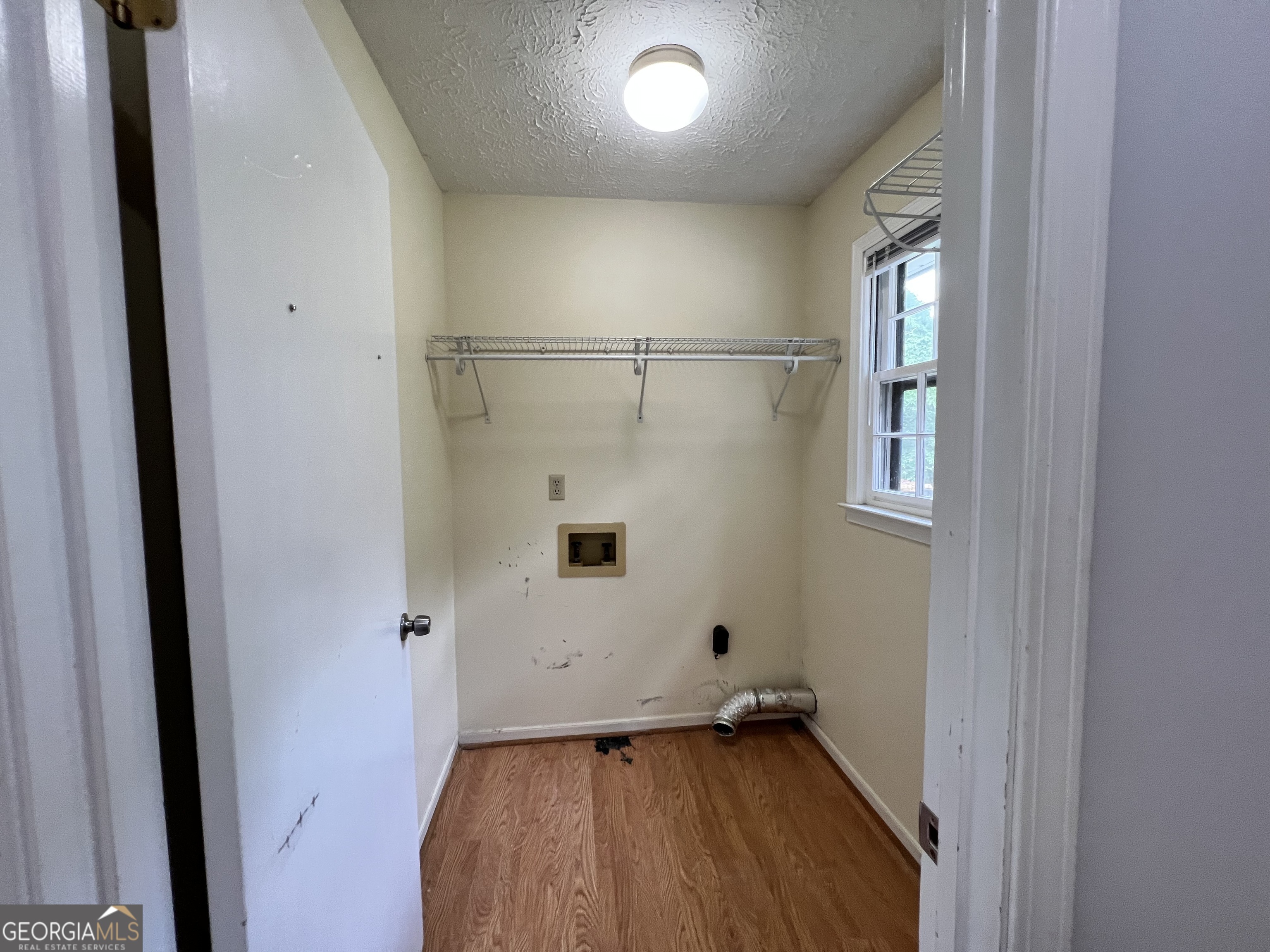 32 Ford Drive Southeast Rome, GA 30161 - Photo 12 of 49 a view of a small space with wooden floor and a window