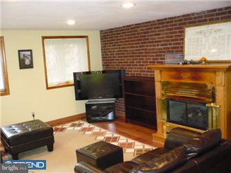 1719 Tyson Road Havertown, PA 19083 - Photo 10 of 12 Family Room
