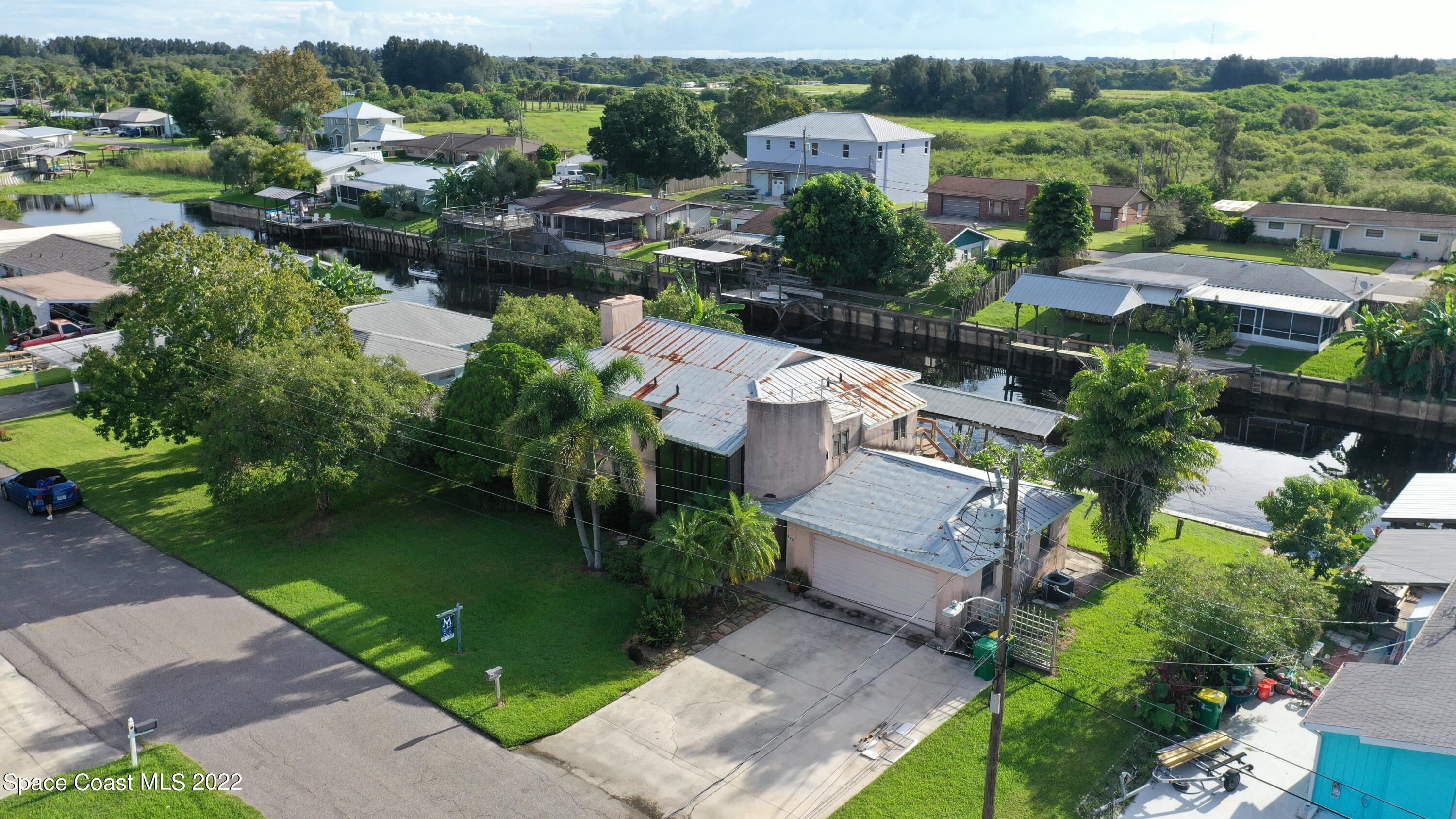 825 Heron Road Cocoa, FL 32926 - Photo 3 of 48 03