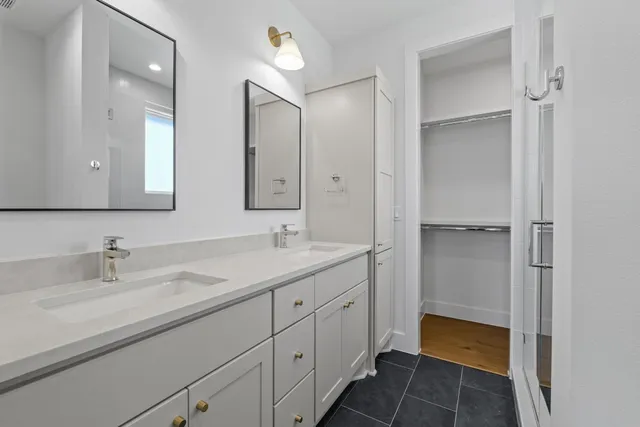 $2,650 | 4525 South 3rd Street, Austin, TX 78745