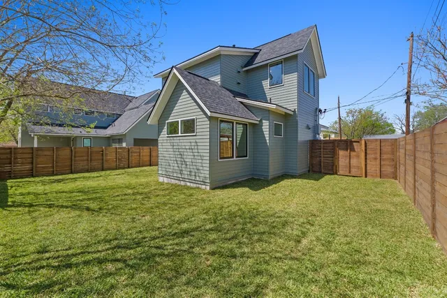 $2,650 | 4525 South 3rd Street, Austin, TX 78745