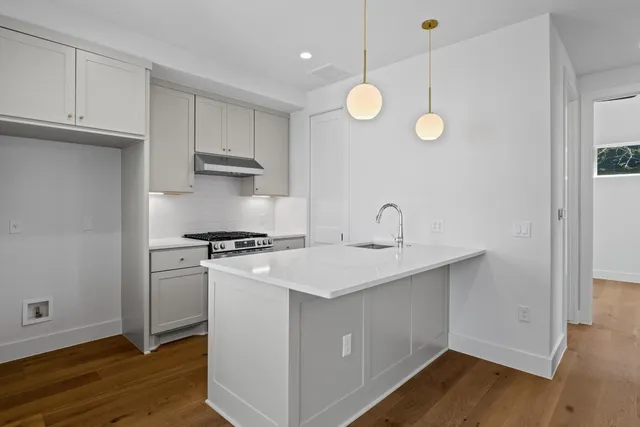 $2,650 | 4525 South 3rd Street, Austin, TX 78745