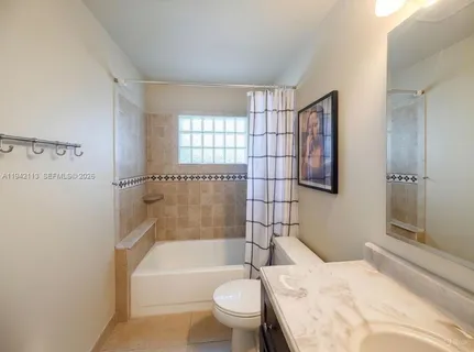 $865,000 | 12585 Southwest 9th Place, Davie, FL 33325