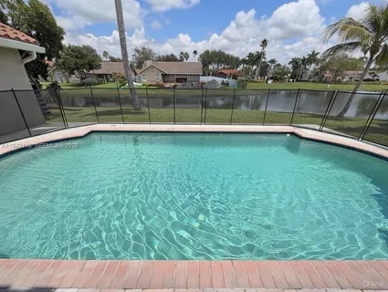 $865,000 | 12585 Southwest 9th Place, Davie, FL 33325