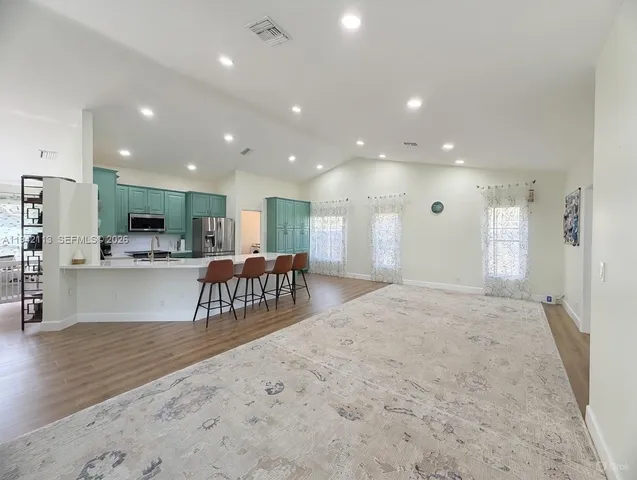 $865,000 | 12585 Southwest 9th Place, Davie, FL 33325