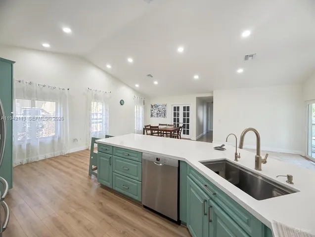 $865,000 | 12585 Southwest 9th Place, Davie, FL 33325