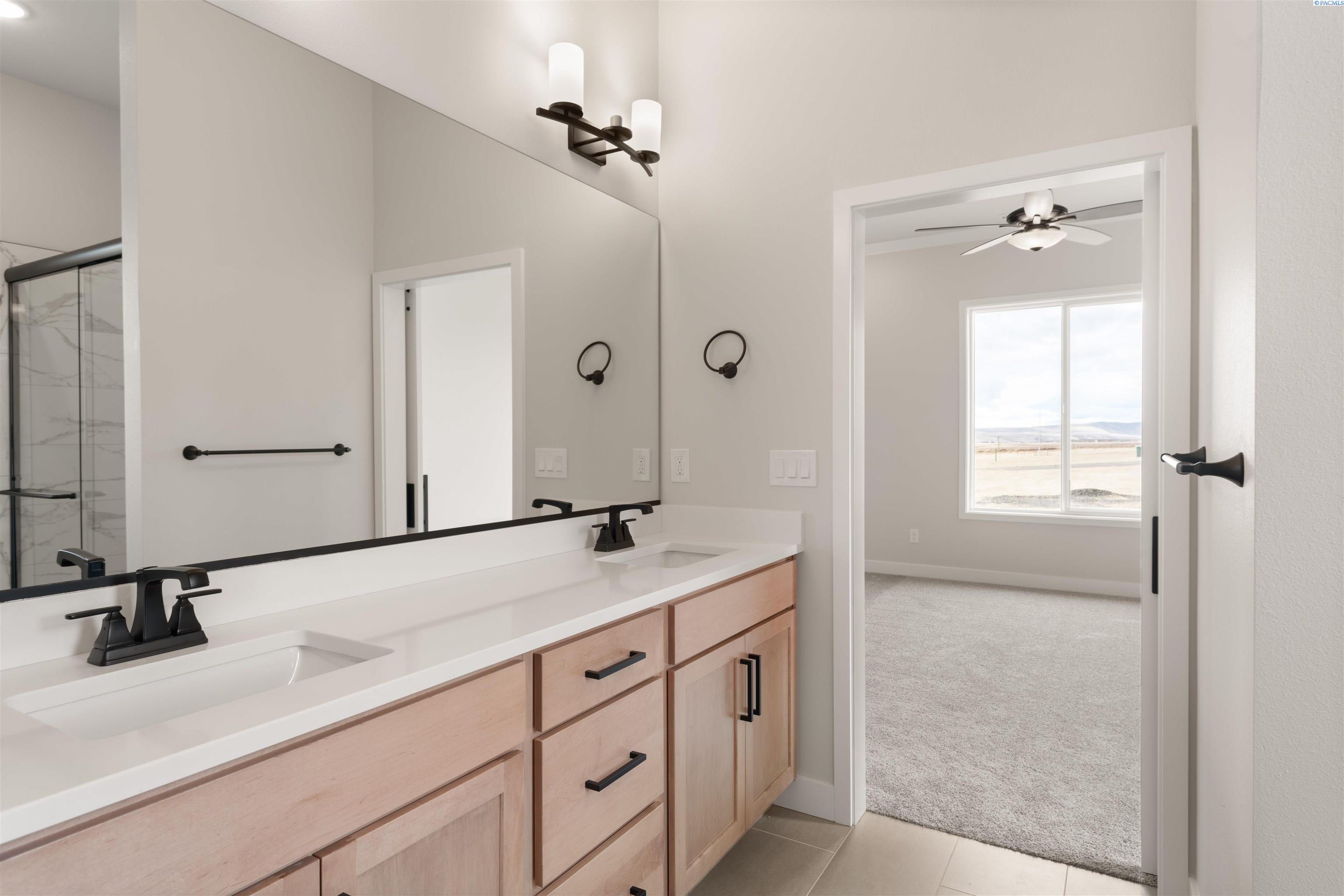 4162 East Clover Road Richland, WA 99352 - Photo 11 of 23 Gallery Image 11