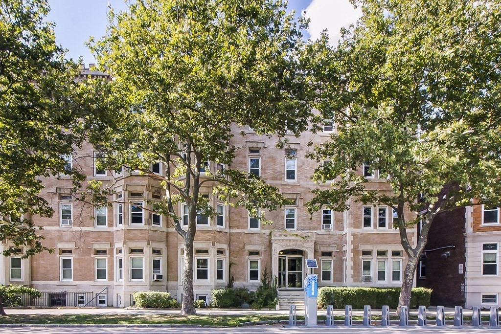 1834 Beacon Street, Unit 16 Brookline, MA 02445 - Photo 20 of 21 a front view of a building with street view