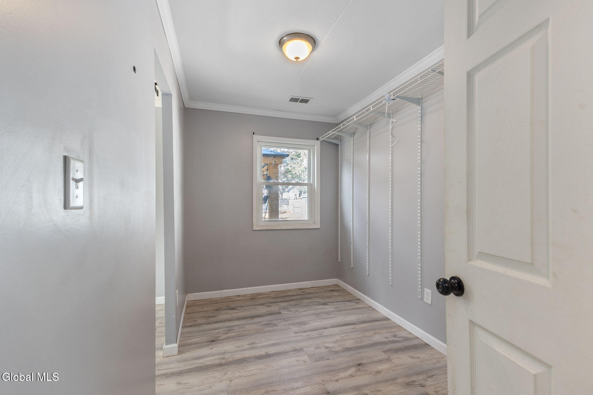 247 Chiswell Road Schenectady, NY 12304 - Photo 14 of 26 14-247ChiswellRd_14