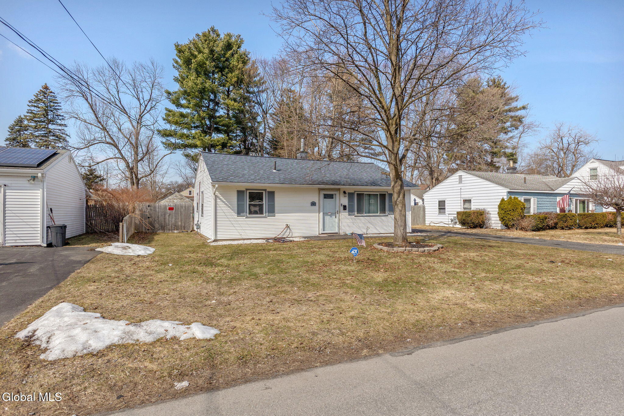 247 Chiswell Road Schenectady, NY 12304 - Photo 3 of 26 3-247ChiswellRd_03