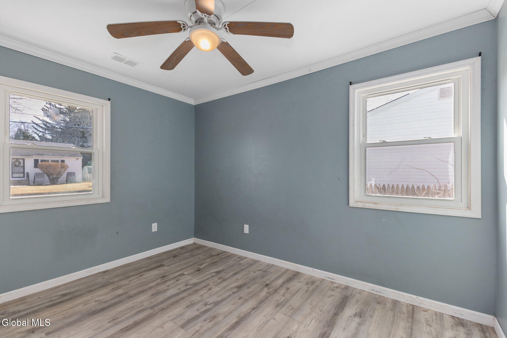 247 Chiswell Road Schenectady, NY 12304 - Photo 10 of 26 10-247ChiswellRd_10