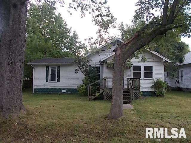 1111 Dover Street Centralia, IL 62801 - Photo 1 of 20