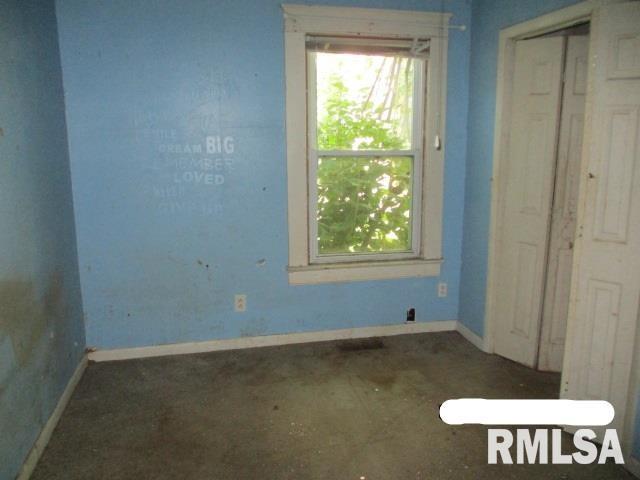 1111 Dover Street Centralia, IL 62801 - Photo 12 of 20