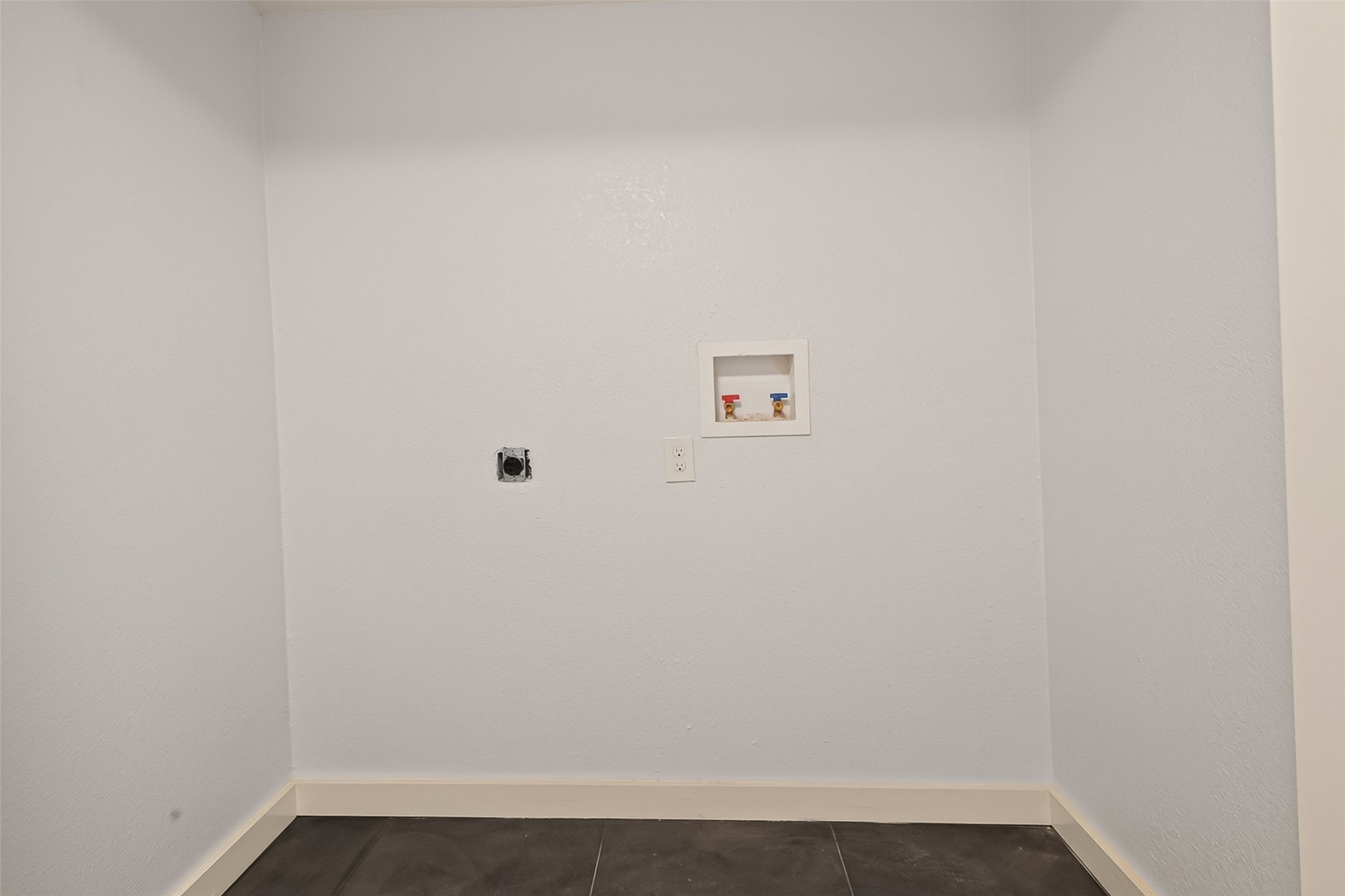 754 Prosper Street Houston, TX 77088 - Photo 20 of 28 a view of a small space