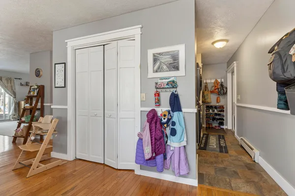 $524,000 | 589 King Street, Oxford, ME 04270