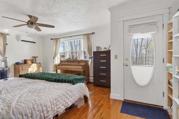 $524,000 | 589 King Street, Oxford, ME 04270