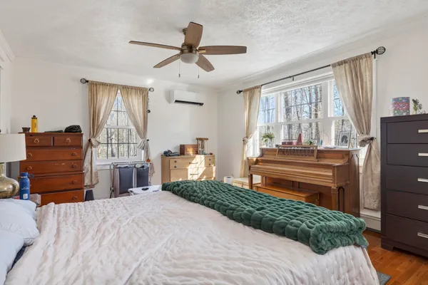 $524,000 | 589 King Street, Oxford, ME 04270