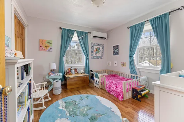 $524,000 | 589 King Street, Oxford, ME 04270