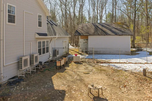 $524,000 | 589 King Street, Oxford, ME 04270