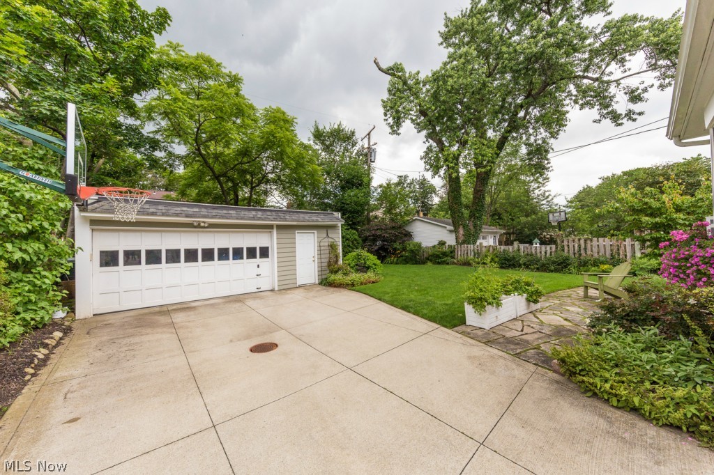 2912 Huntington Road Cleveland, OH 44120 - Photo 22 of 25 Gallery Image 22